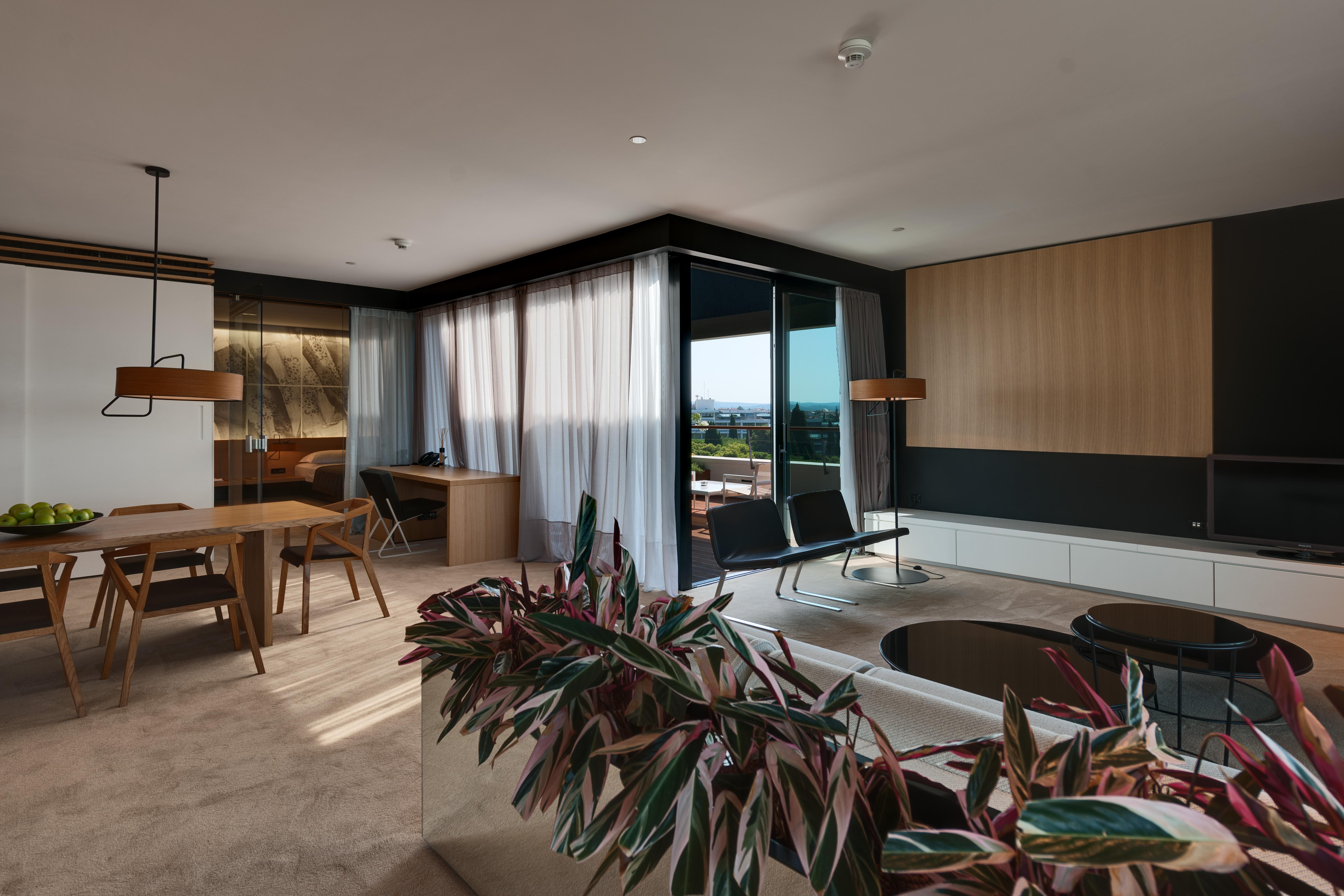 فندق لون روفينج المظهر الخارجي الصورة Interior of a typical apartment