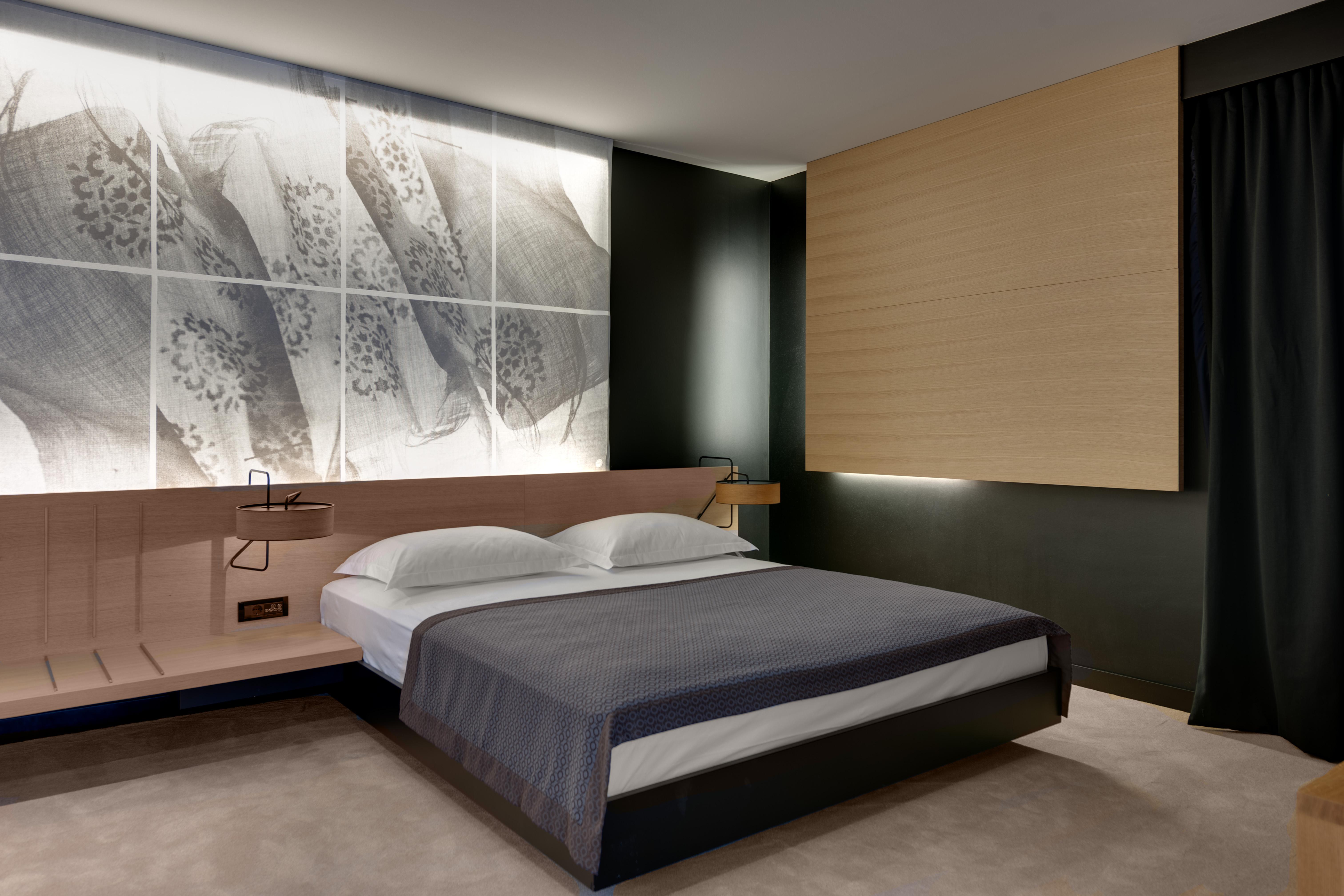 فندق لون روفينج المظهر الخارجي الصورة A bedroom