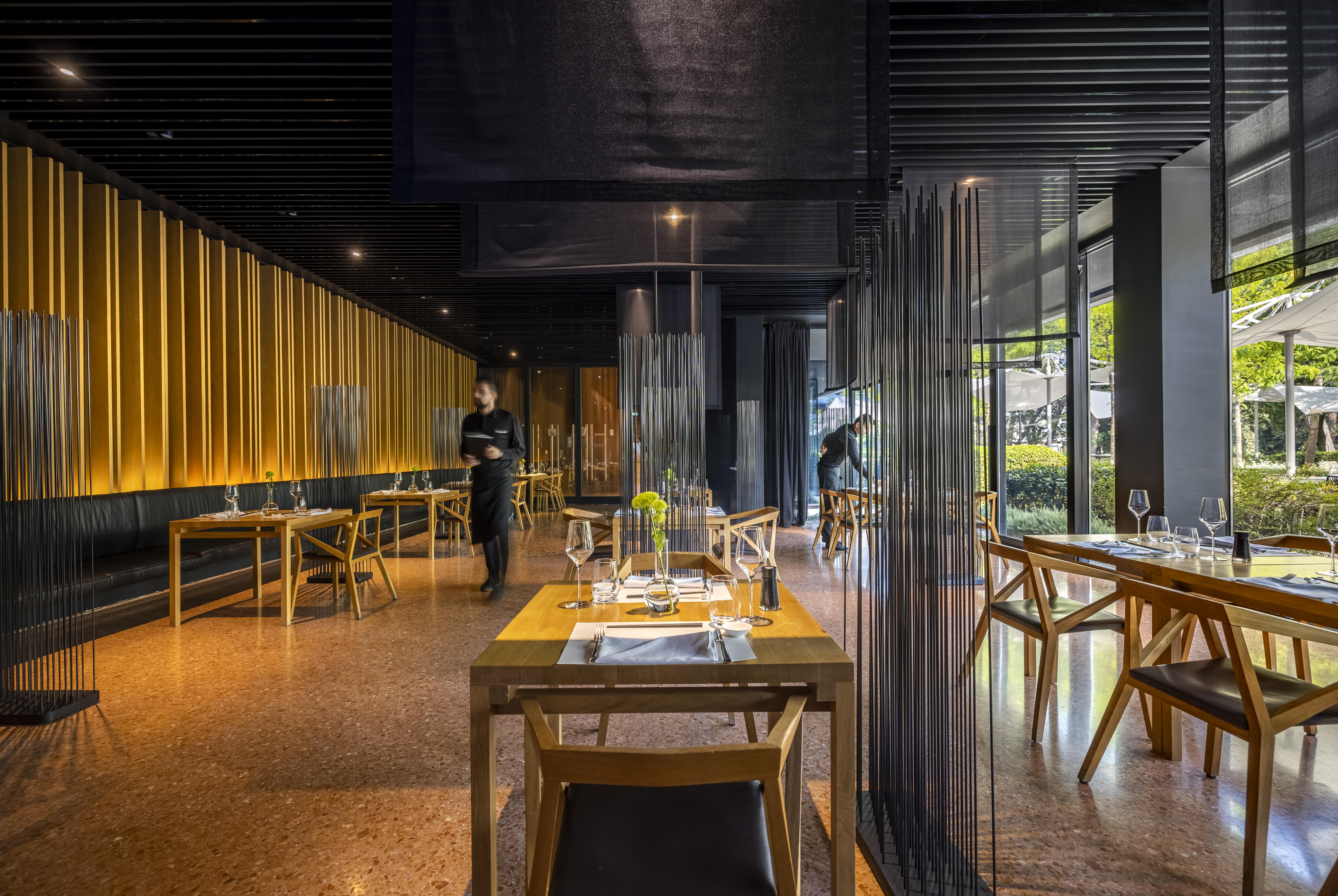 فندق لون روفينج المظهر الخارجي الصورة Restaurant interior