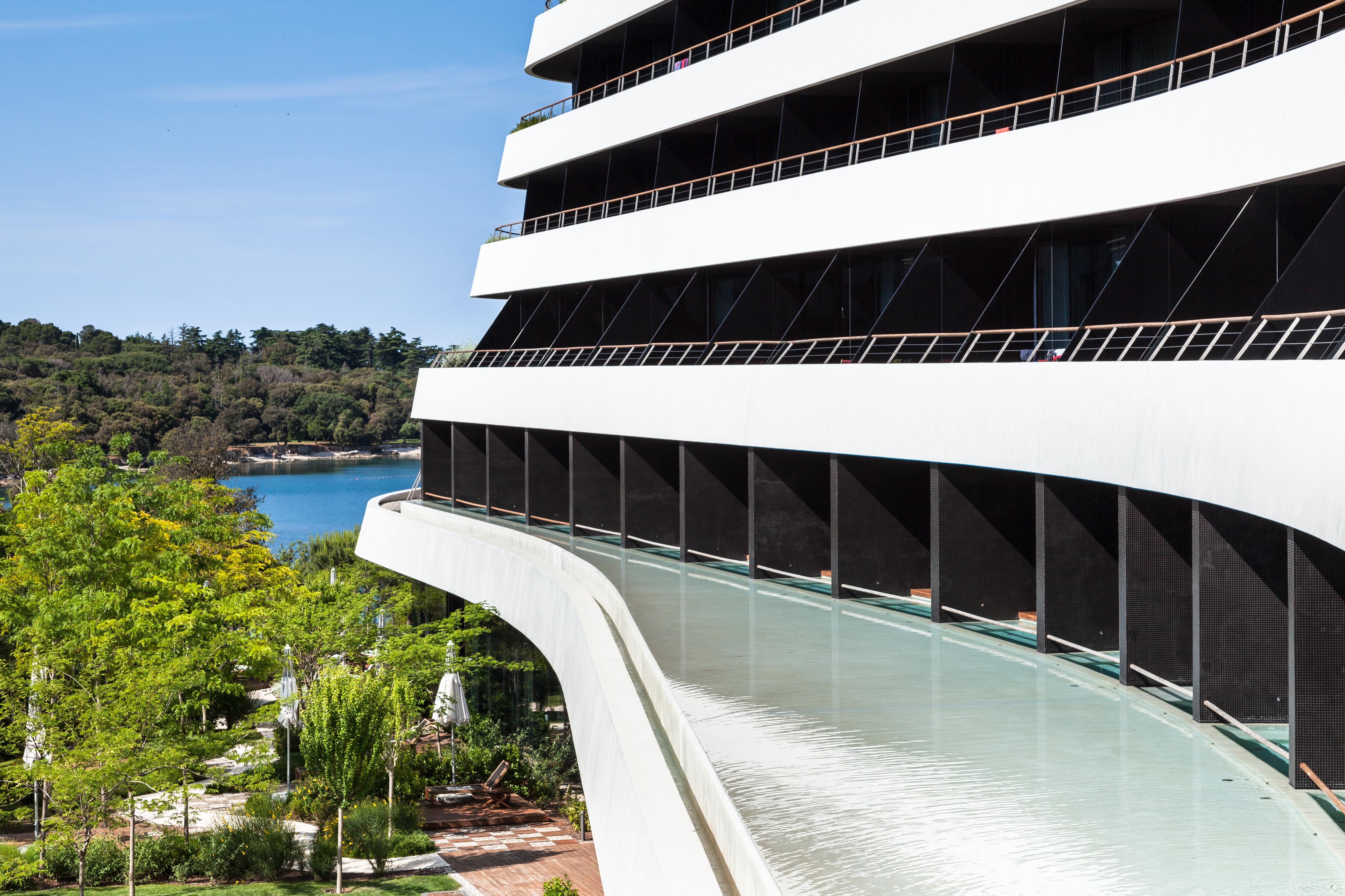 فندق لون روفينج المظهر الخارجي الصورة The hotel's exterior